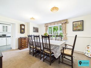 Dining Room- click for photo gallery